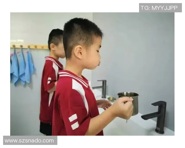 儿童足球明星主题刷牙杯让孩子爱上刷牙的乐趣与运动精神 儿童足球明星主题刷牙杯让孩子爱上刷牙的乐趣与运动精神