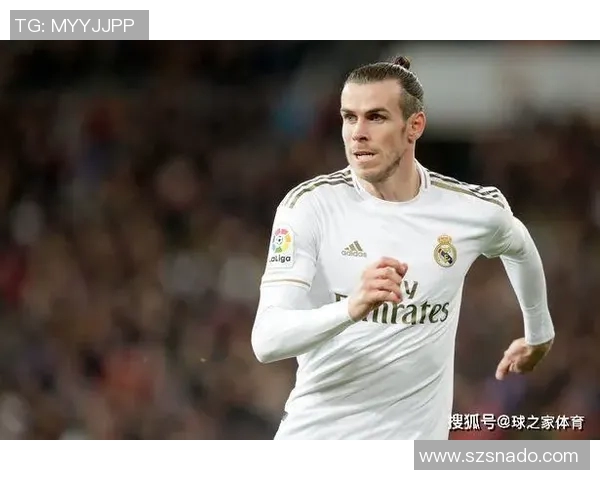 足球明星对粉丝热情支持的感人评价与深情寄语